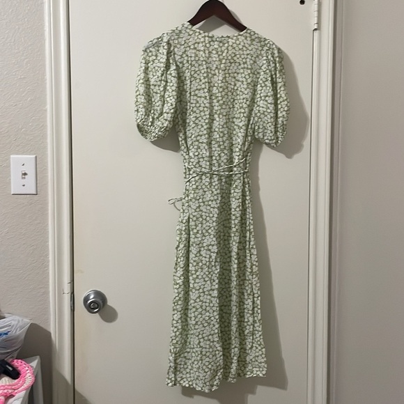 Faithfull the Brand Light Green Floral Midi Dress - Picture 7 of 10